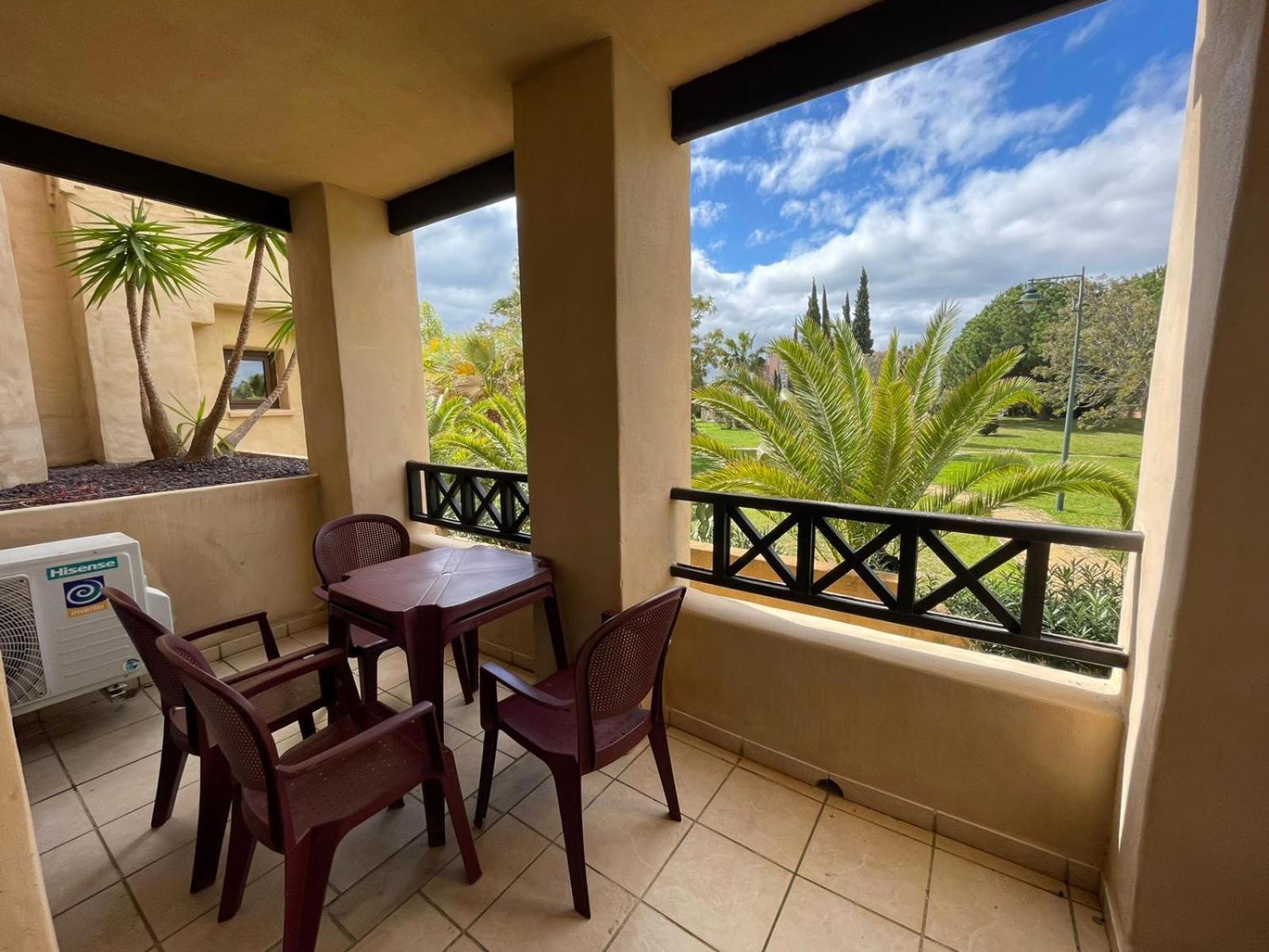 Planta Baja En Jardines De Apartamento